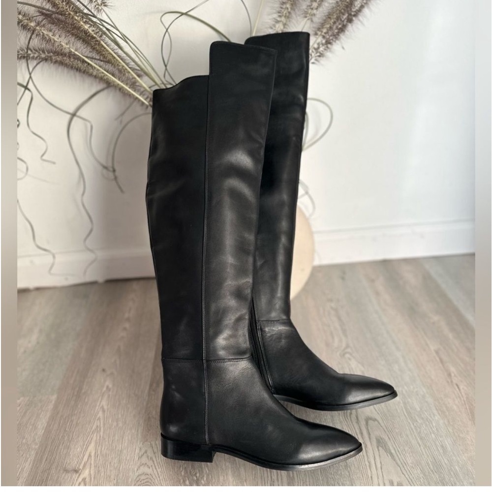 Gentle Touch Boot in Black
Seychelles Size 7